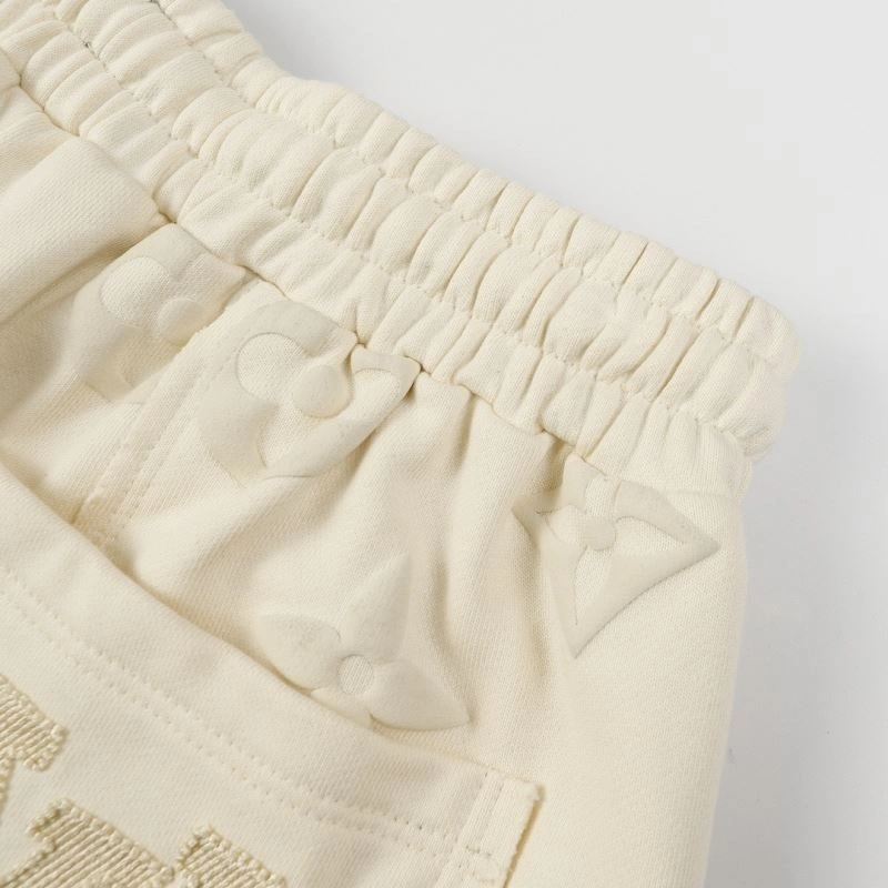UrbanChic Louis Vuitton Short Pants 135768