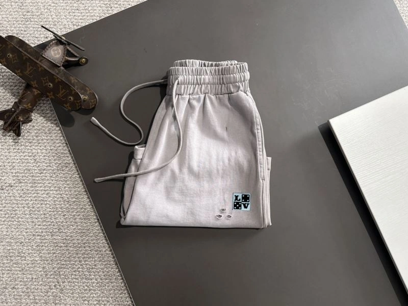 Resilient Louis Vuitton Short Pants 135761