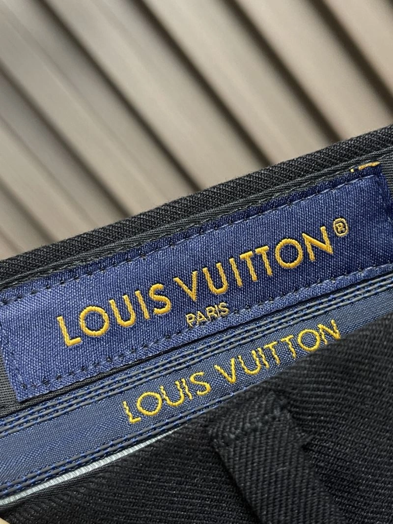 Sophisticated Louis Vuitton Short Pants 135756