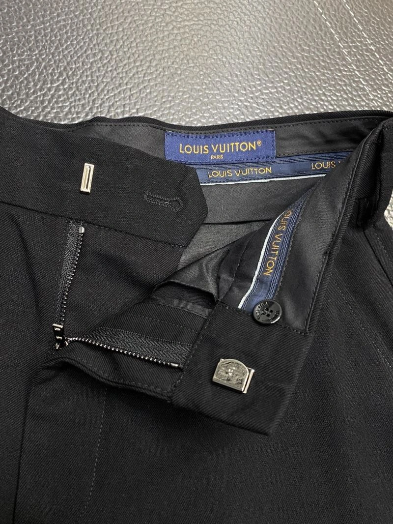 SunProtective Louis Vuitton Short Pants 135750