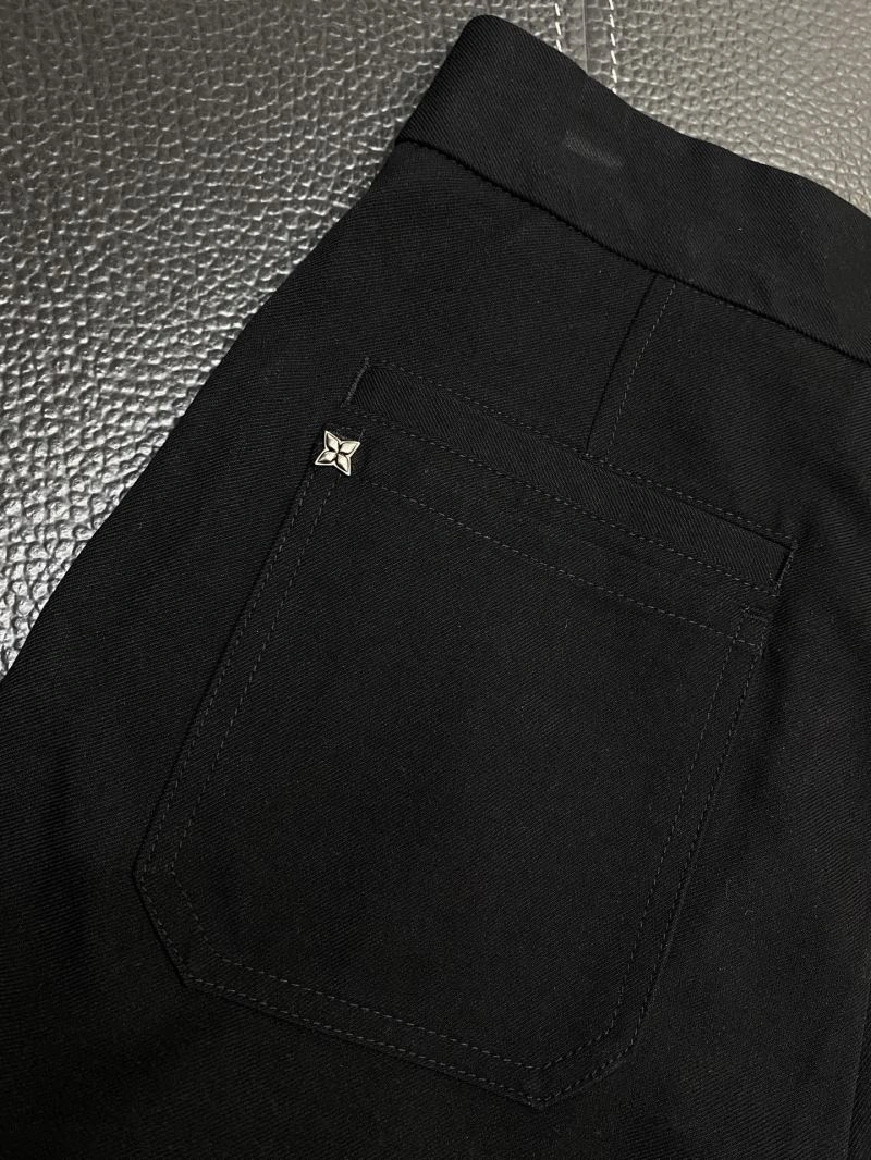 SunProtective Louis Vuitton Short Pants 135750