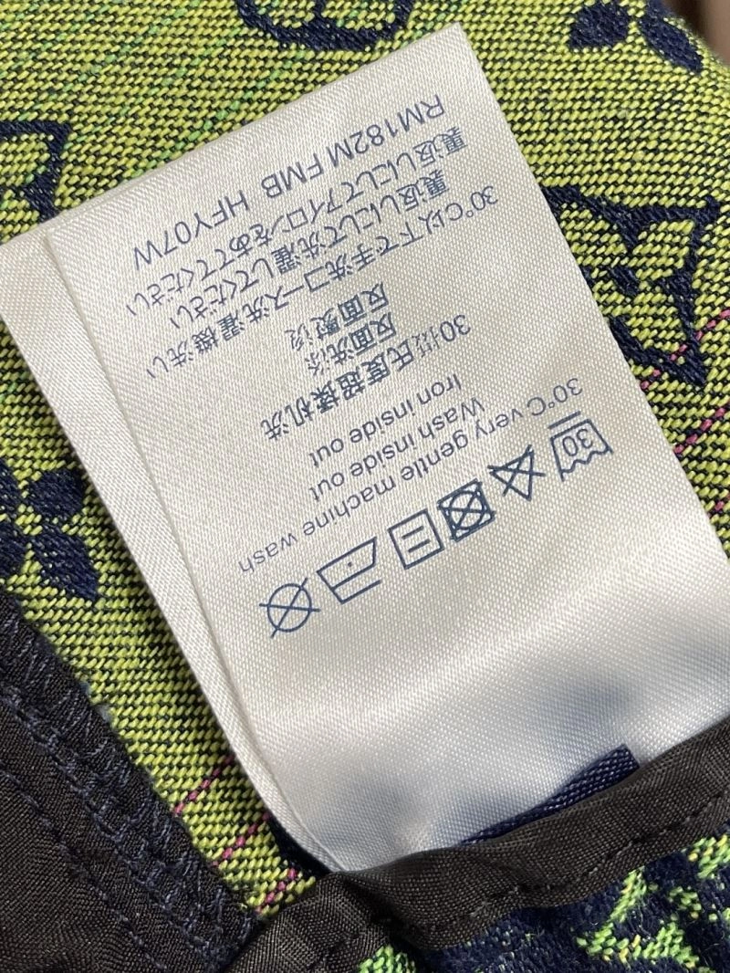Louis Vuitton Short Pants ZipUp 135735