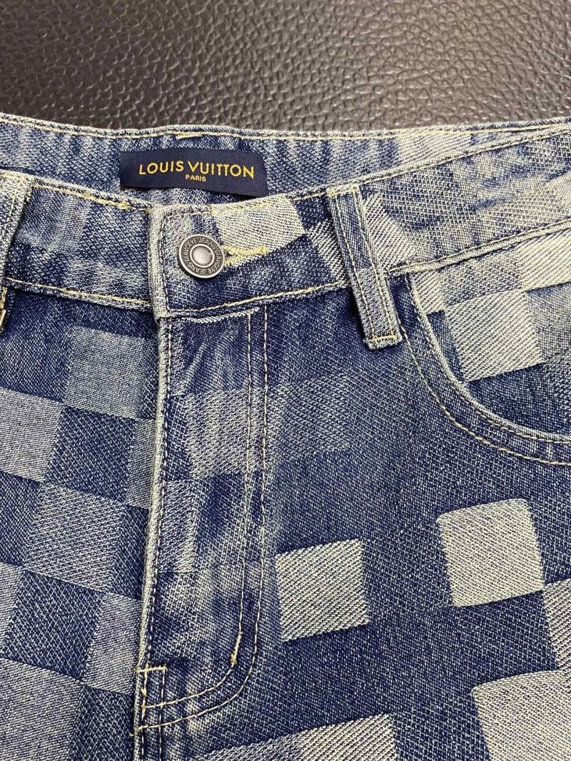 Louis Vuitton Short Pants Breathable 134835