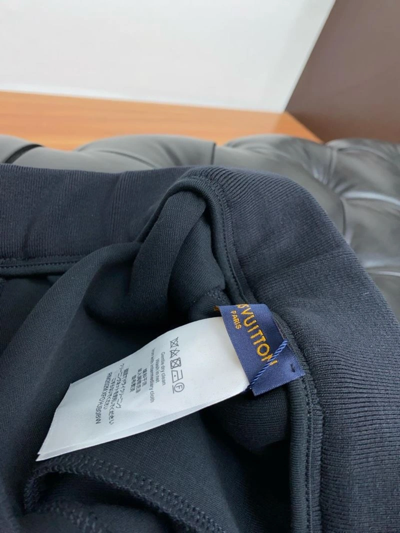 Reliable Louis Vuitton Short Pants 134855