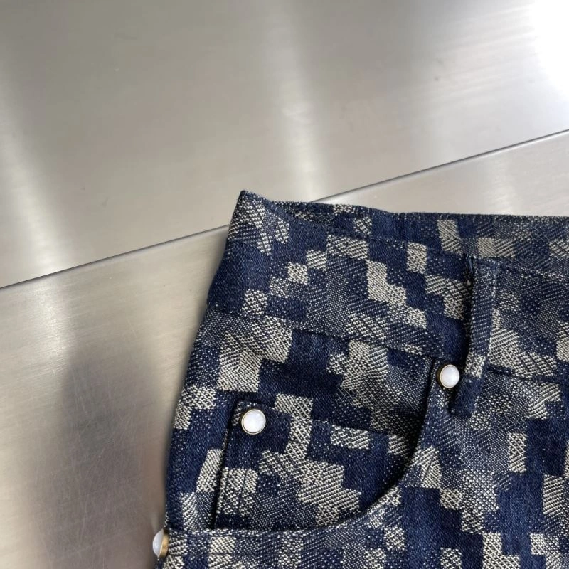 Louis Vuitton Short Pants Durable 134827