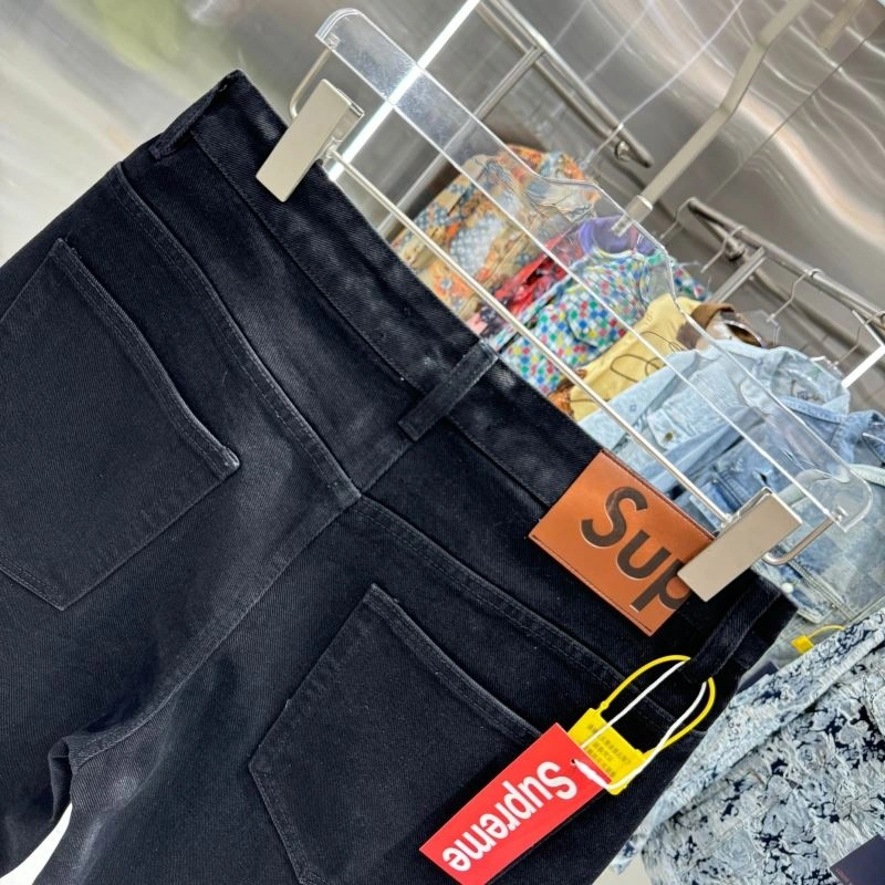 Sporty Louis Vuitton Short Pants 134830