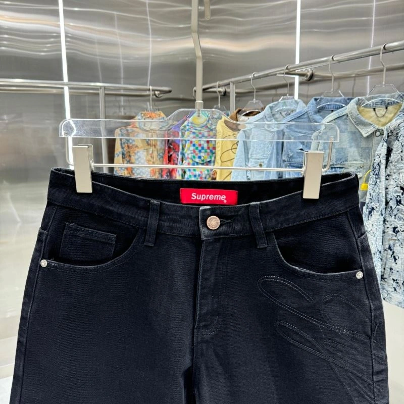 Sporty Louis Vuitton Short Pants 134830