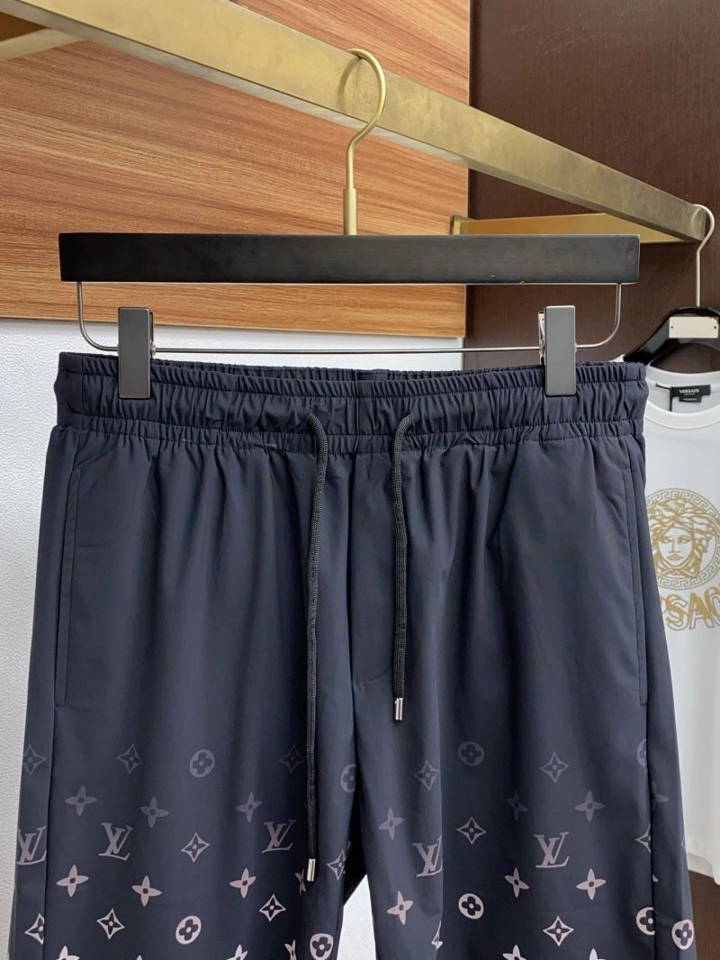 Louis Vuitton Short Pants Breathable 134825