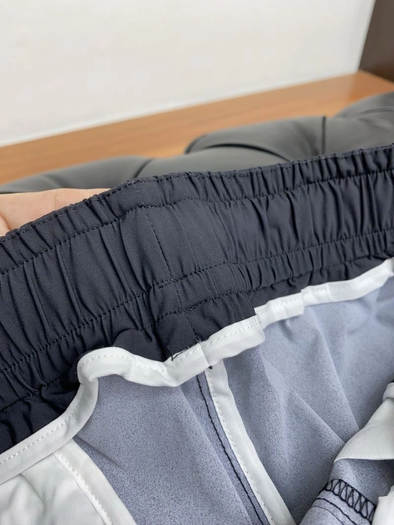 Louis Vuitton Short Pants Breathable 134825
