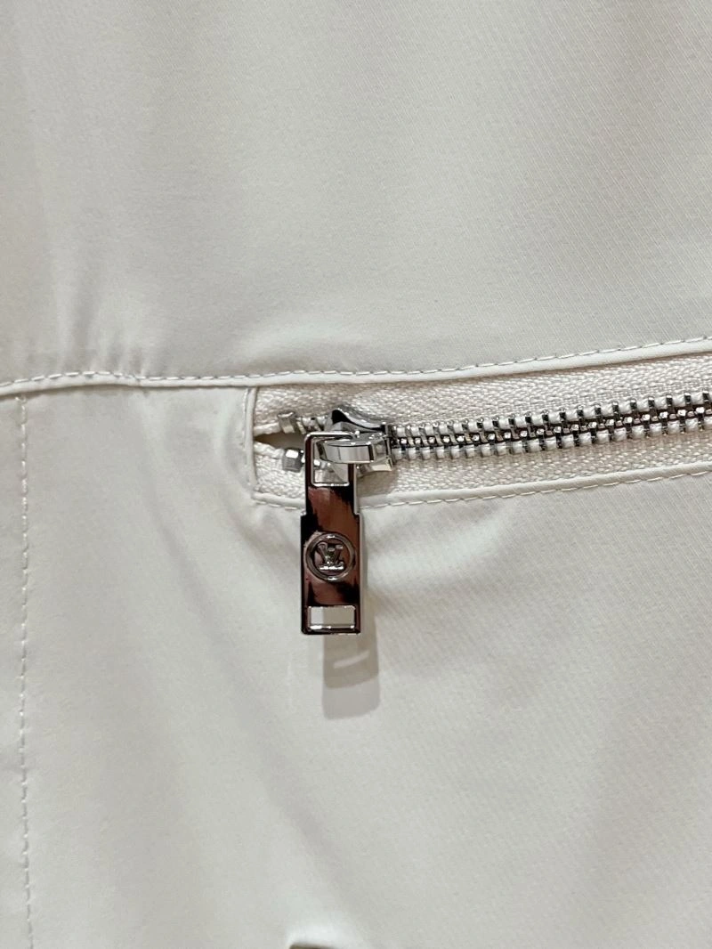 Louis Vuitton Short Pants EyeCatching 134817