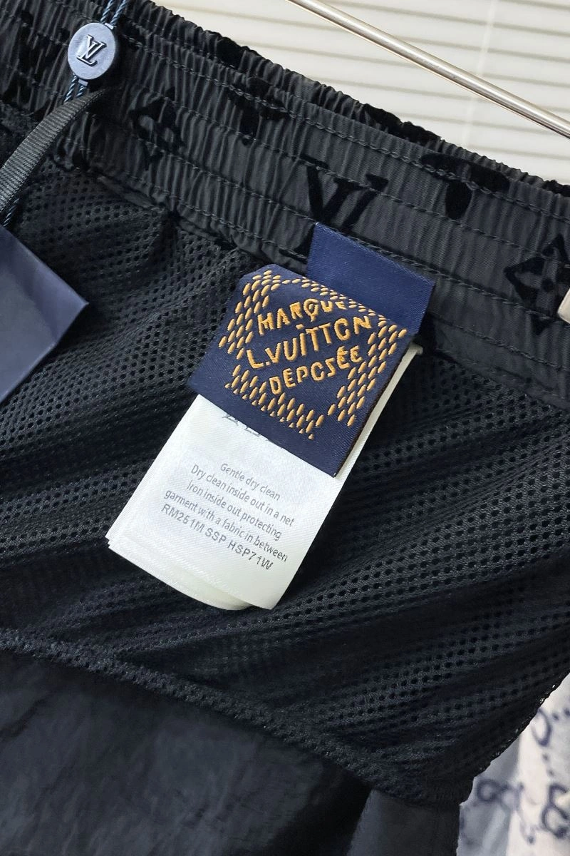 WrinkleFree Louis Vuitton Short Pants 134804