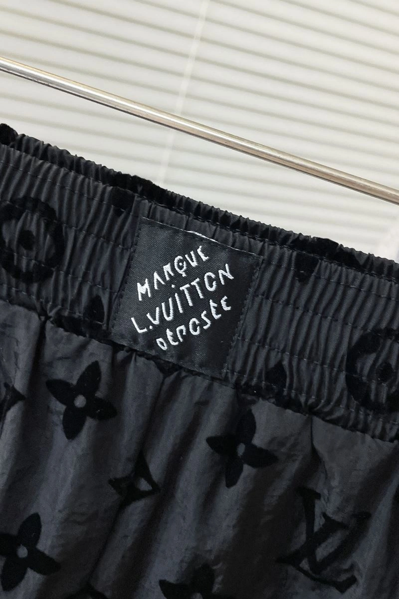 WrinkleFree Louis Vuitton Short Pants 134804