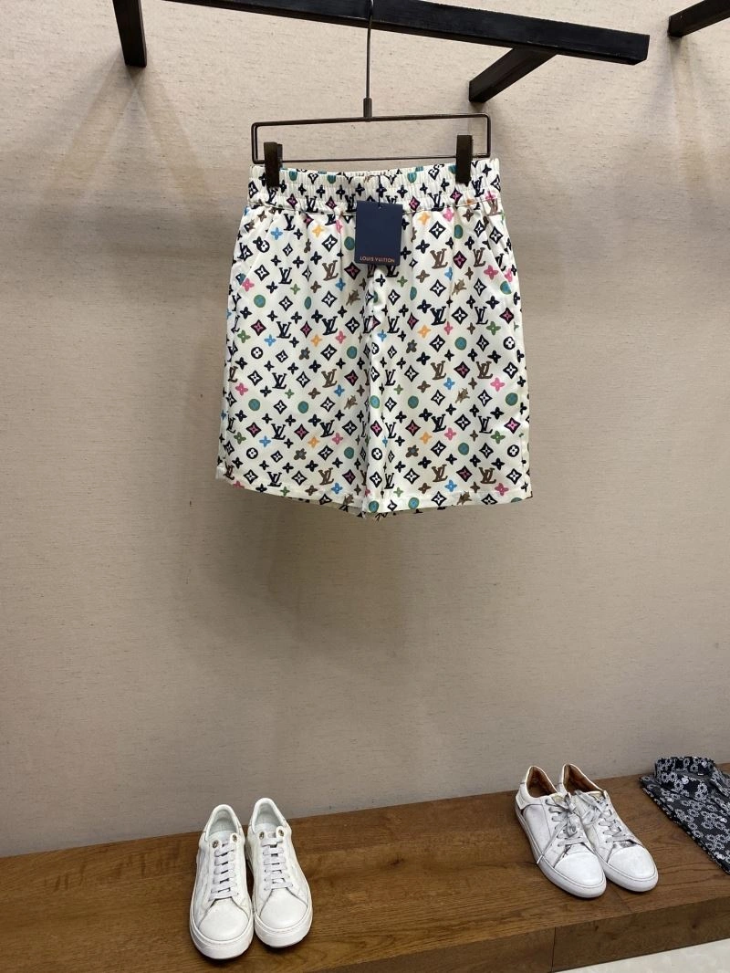 Snug Louis Vuitton Short Pants 134814