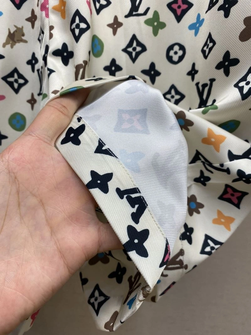 Snug Louis Vuitton Short Pants 134814