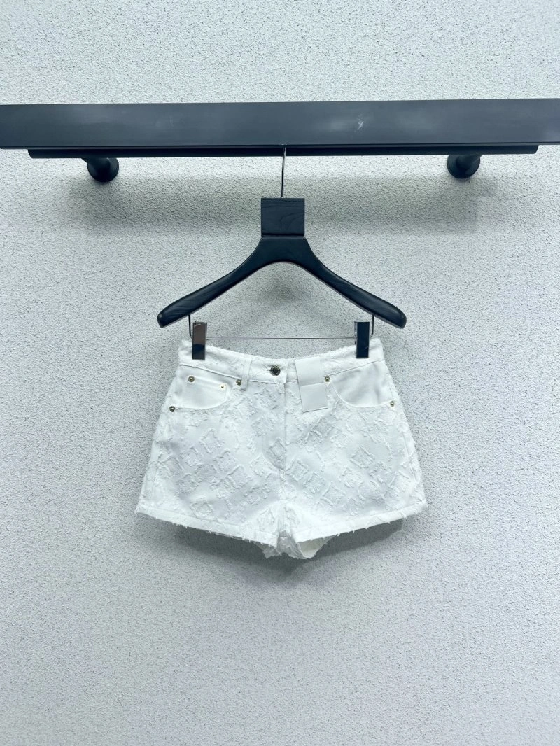 Neat Louis Vuitton Short Pants 131361