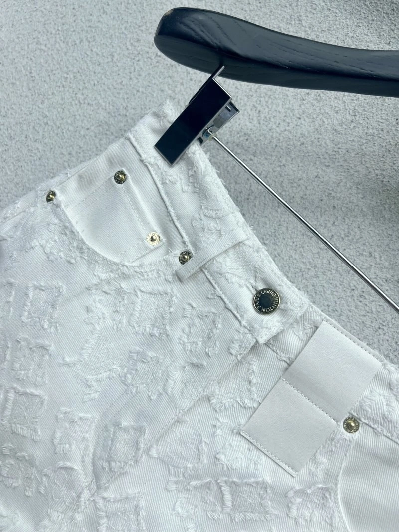 Neat Louis Vuitton Short Pants 131361