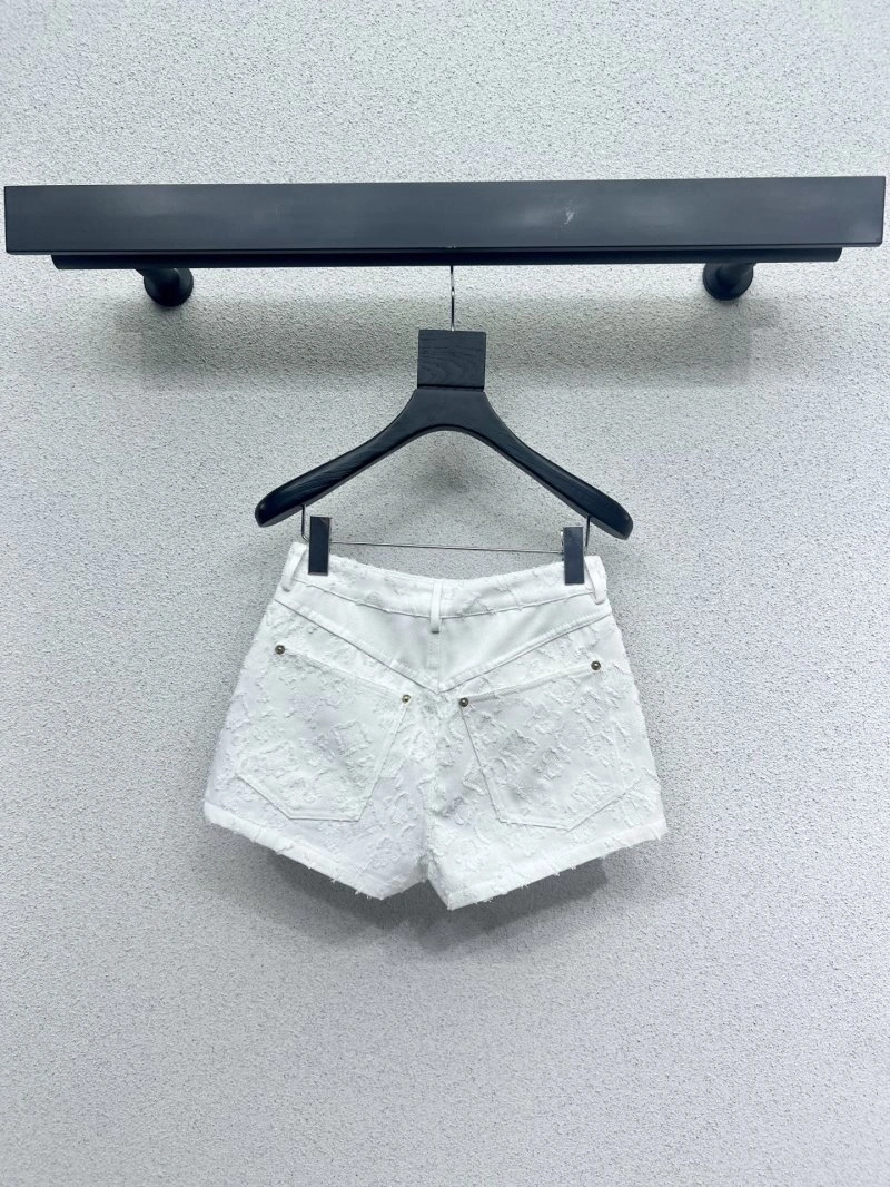 Neat Louis Vuitton Short Pants 131361
