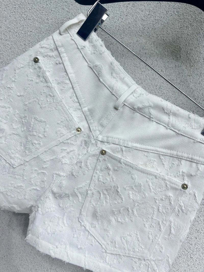 Neat Louis Vuitton Short Pants 131361