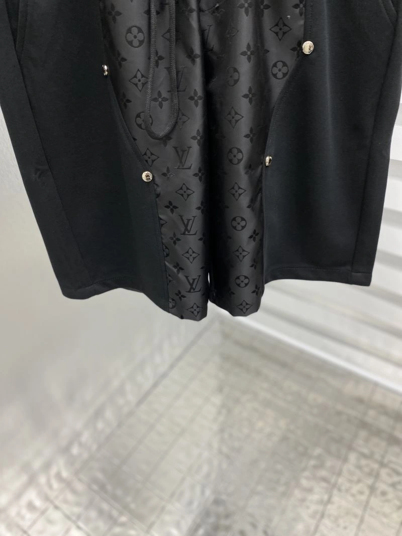 Snug Louis Vuitton Short Pants 133727