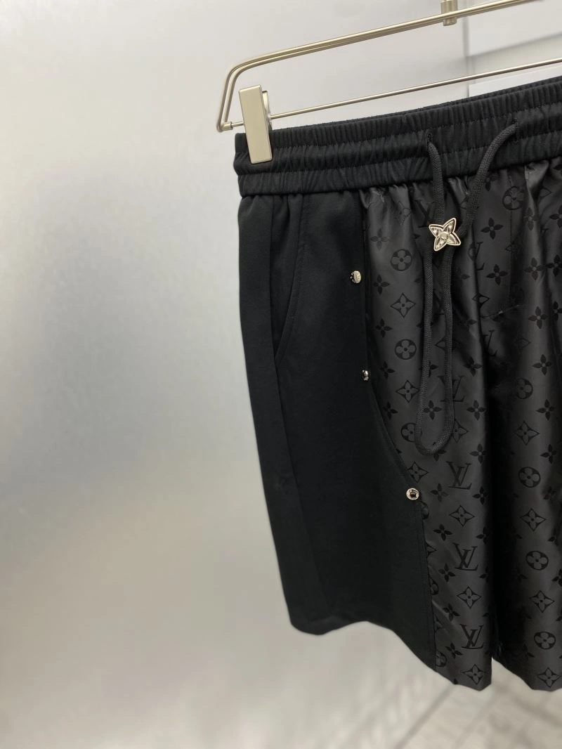Snug Louis Vuitton Short Pants 133727