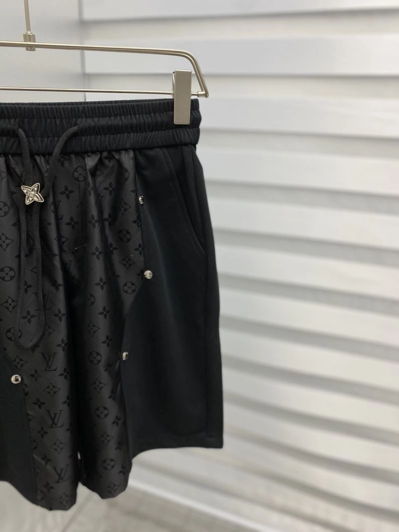 Snug Louis Vuitton Short Pants 133727