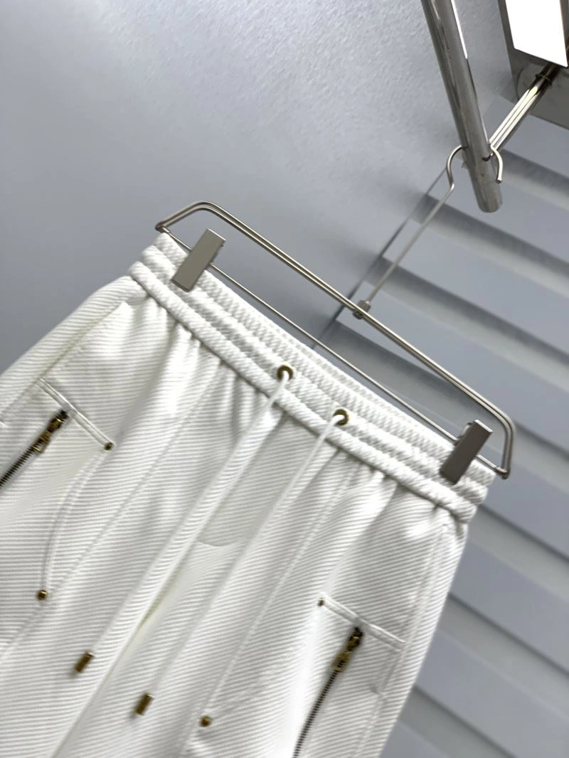 Breathable Louis Vuitton Short Pants 133753