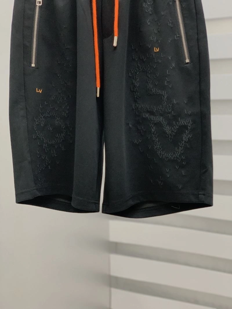Snug Louis Vuitton Short Pants 133719