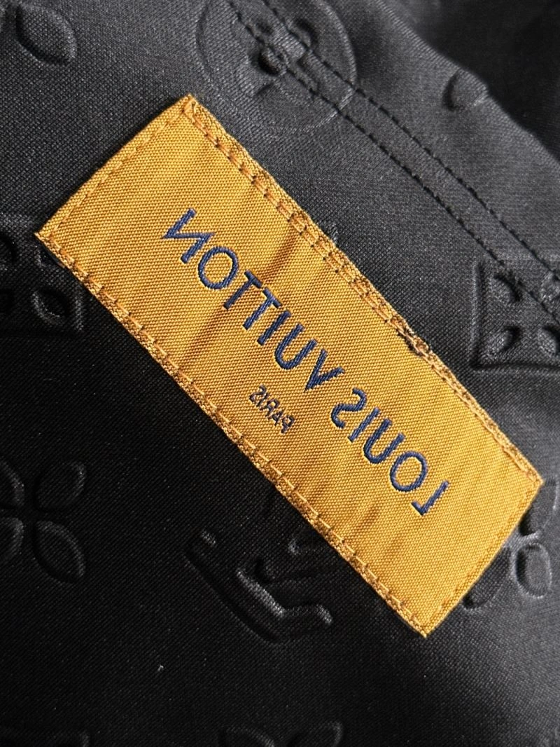 ModernLook Louis Vuitton Short Pants 133700