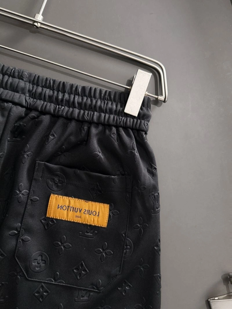 ModernLook Louis Vuitton Short Pants 133700