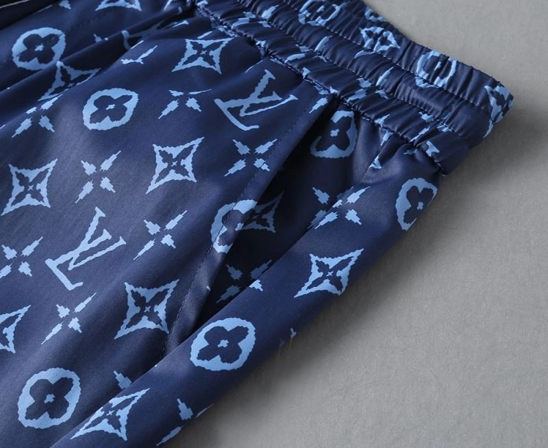Bright Louis Vuitton Short Pants 133708