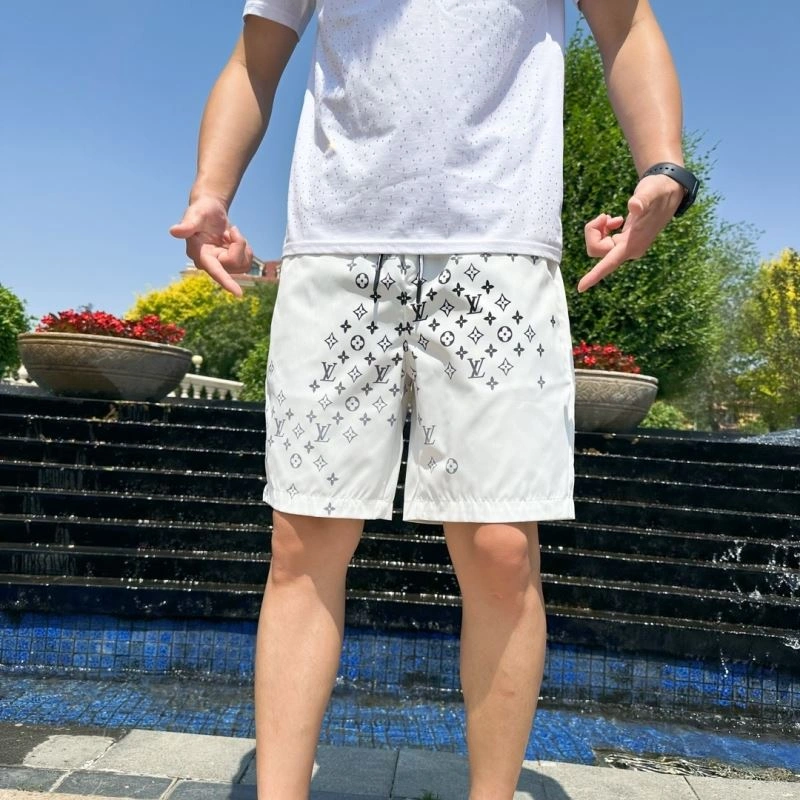 Contemporary Louis Vuitton Short Pants 133698