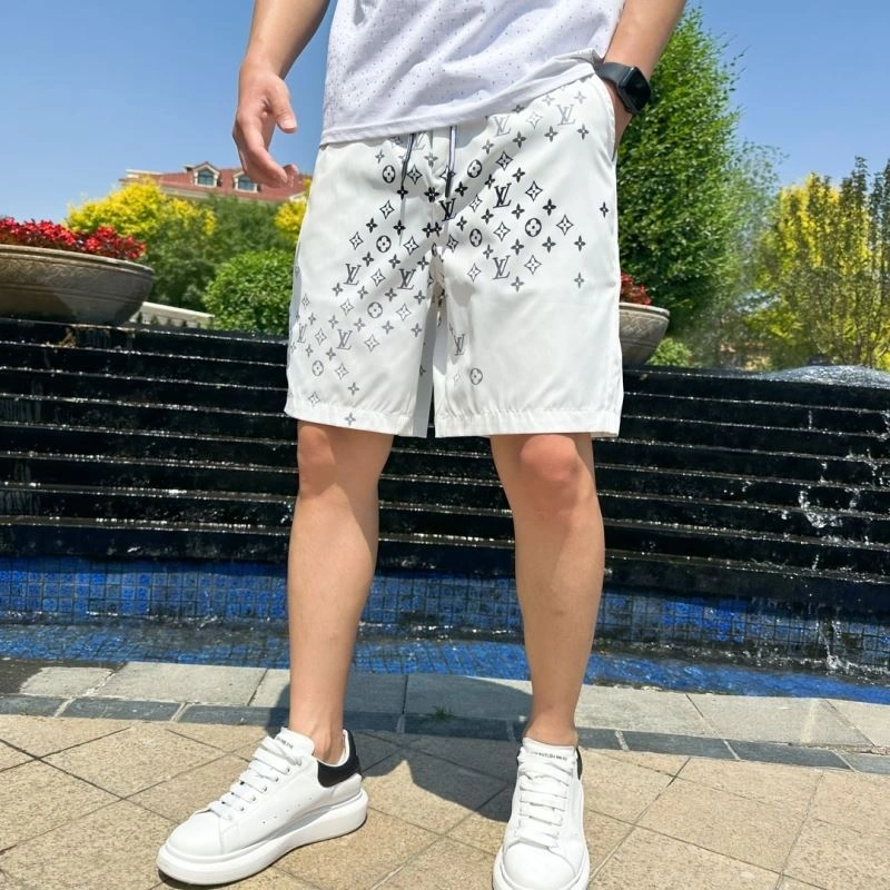 Contemporary Louis Vuitton Short Pants 133698