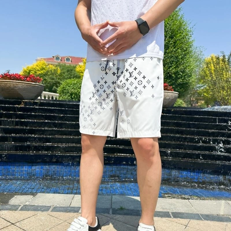 Contemporary Louis Vuitton Short Pants 133698