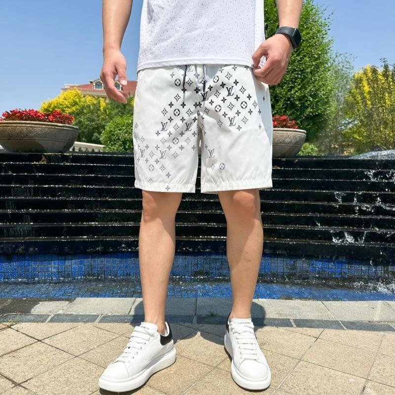 Contemporary Louis Vuitton Short Pants 133698