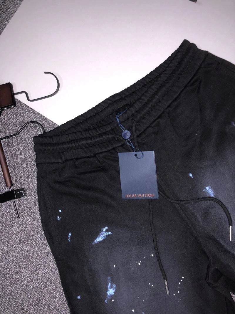 Vibrant Louis Vuitton Short Pants 133714