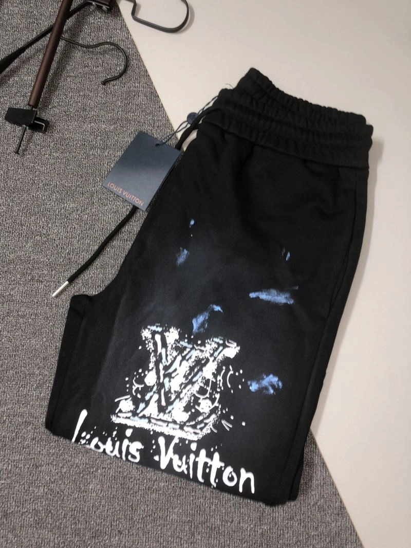 Vibrant Louis Vuitton Short Pants 133714