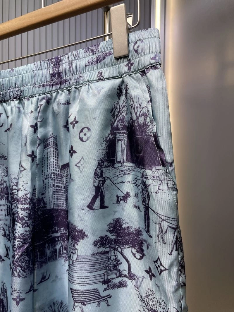 Contemporary Louis Vuitton Short Pants 133707