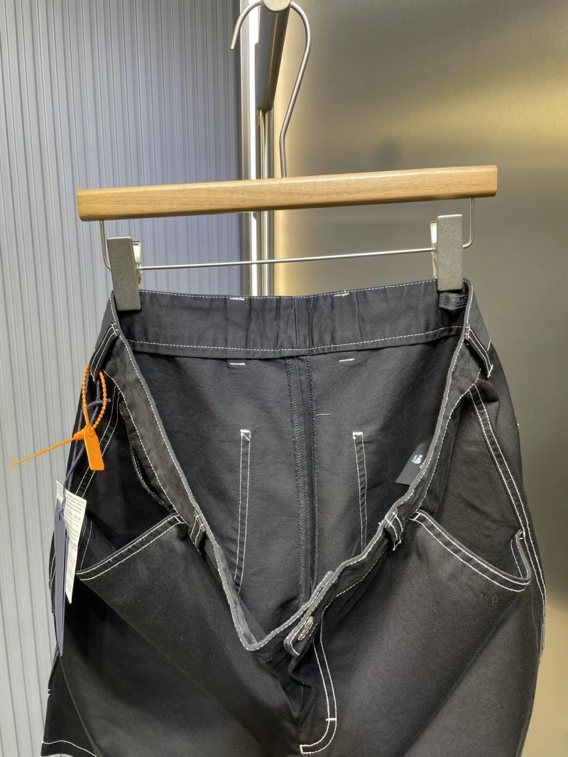 Louis Vuitton Short Pants SmoothTexture 133681