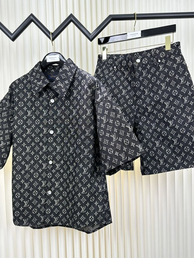 ModernLook Louis Vuitton Short Pants 132757
