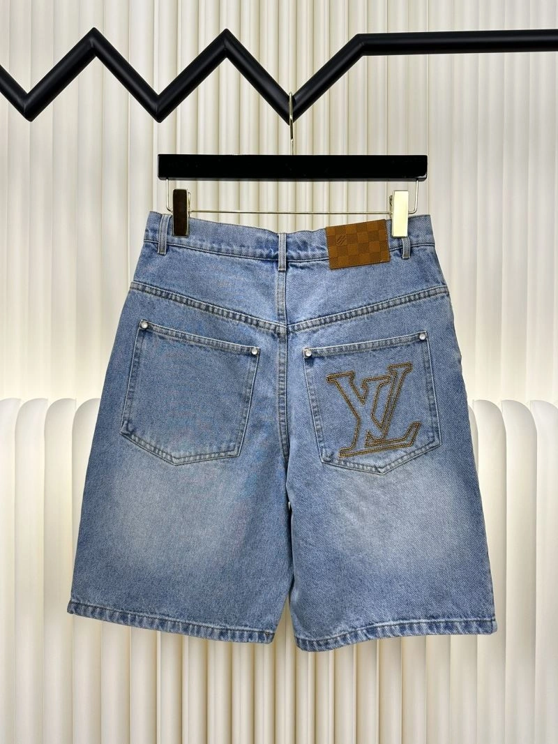 Louis Vuitton Short Pants Sporty 132750