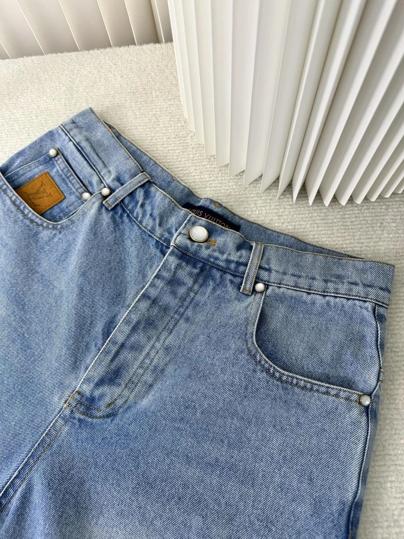 Louis Vuitton Short Pants Sporty 132750