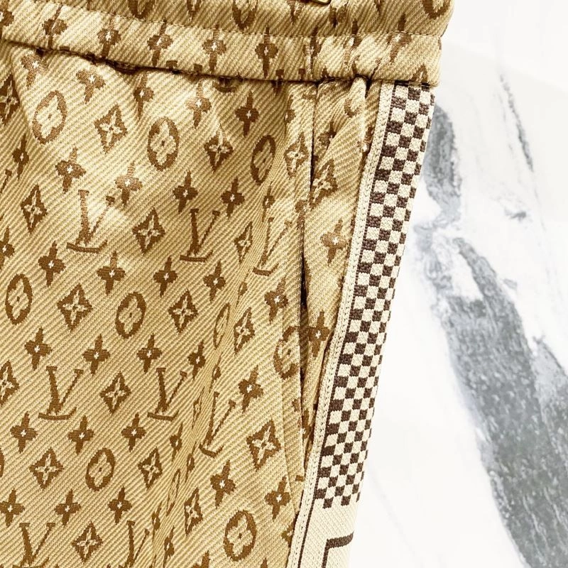 Louis Vuitton Short Pants Practical 132749