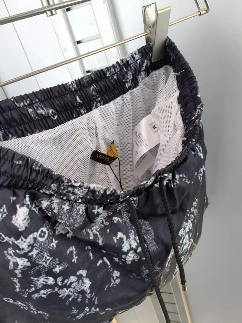 NewStyle Louis Vuitton Short Pants 132762