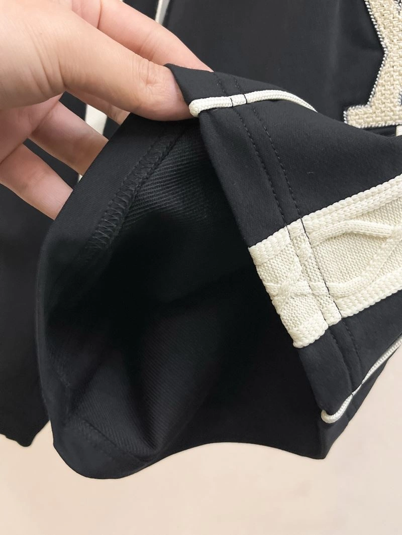 Louis Vuitton Short Pants ZipUp 132751