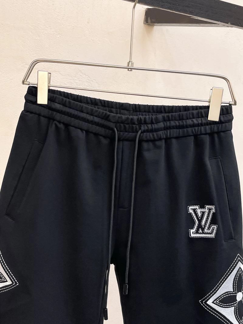 RelaxedFit Louis Vuitton Short Pants 132741