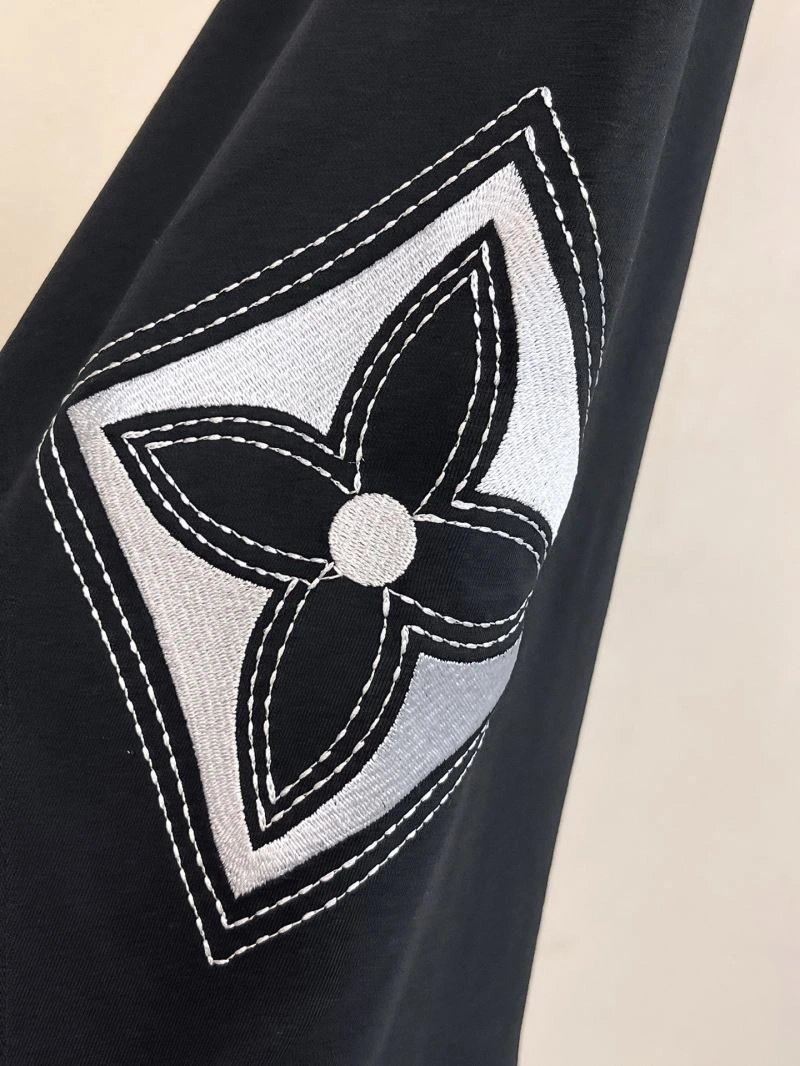 RelaxedFit Louis Vuitton Short Pants 132741