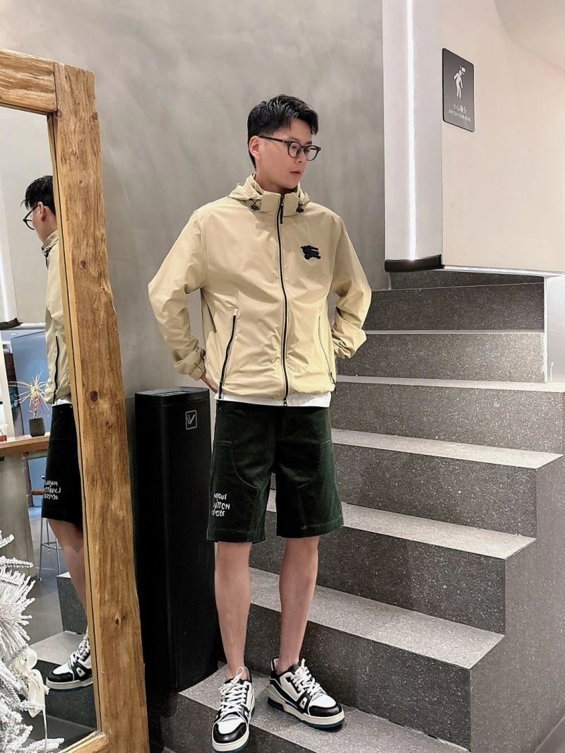 WaterResistant Louis Vuitton Short Pants 132736