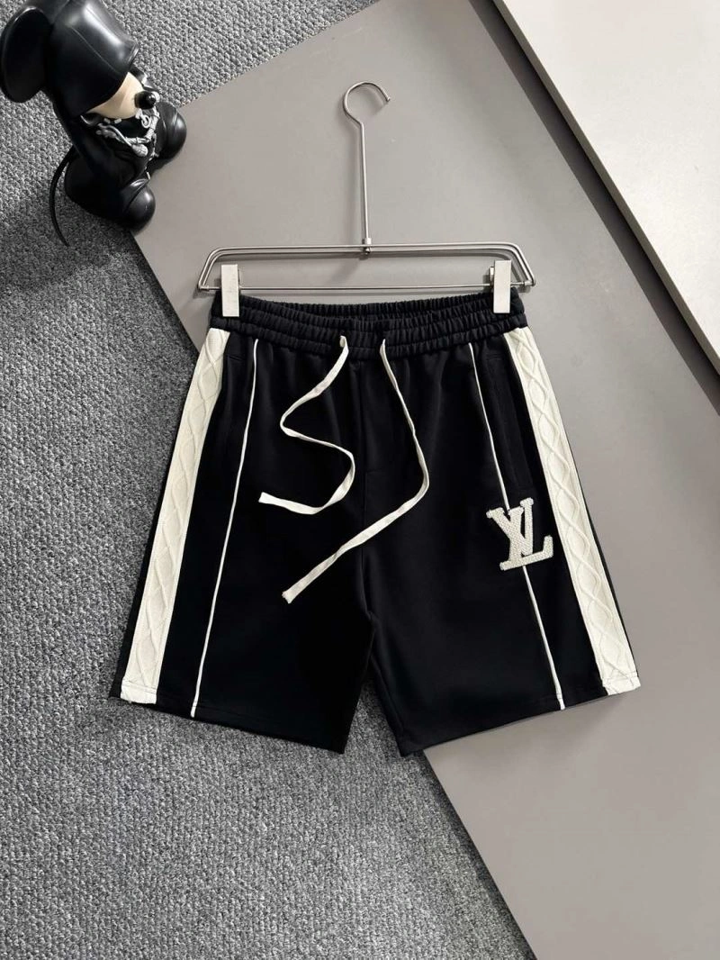 Sleek Louis Vuitton Short Pants 132732
