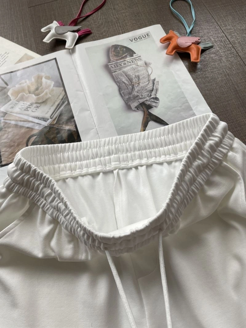 Sporty Louis Vuitton Short Pants 132726