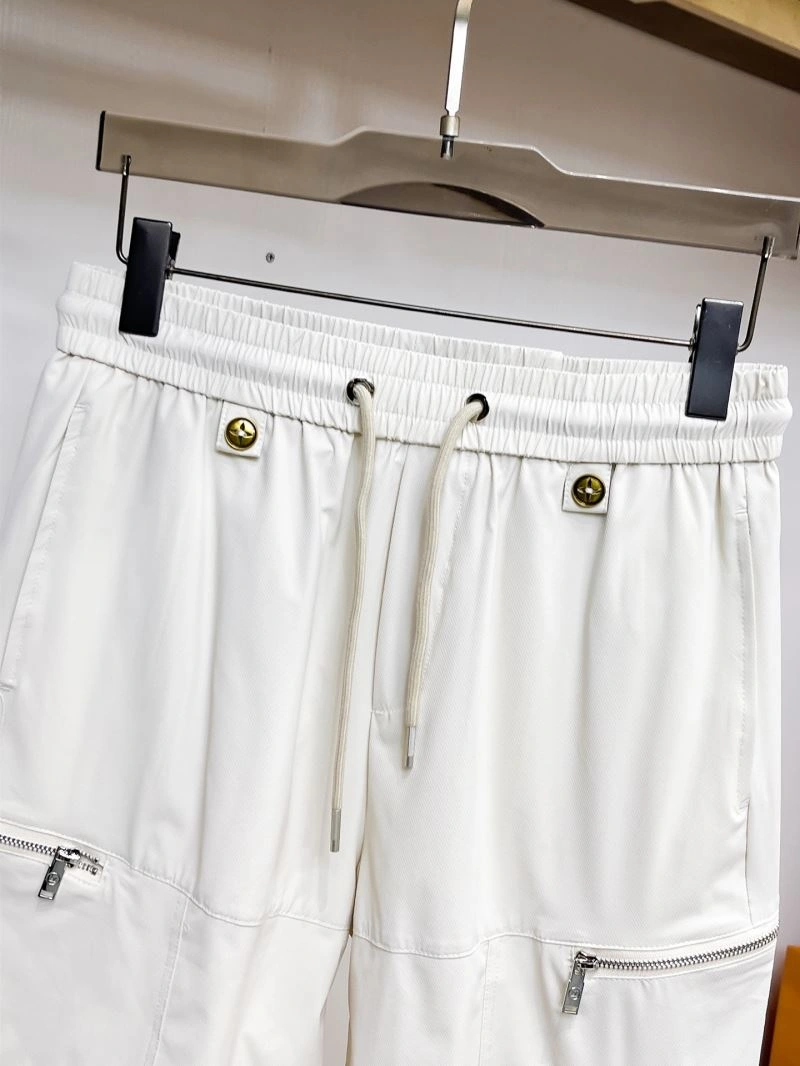 Seasonal Louis Vuitton Short Pants 132719